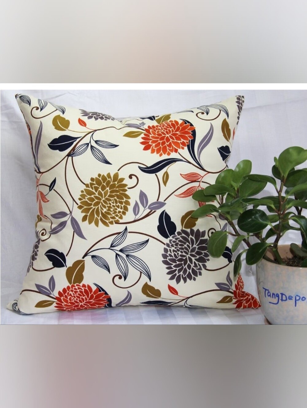 TangDepot Set of 4 Cotton Floral Throw Pillow Covers, 18×18. Covers Only.